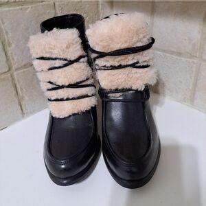 UGG Analise Ankle Boot Bootie Exposed Shearling Fur size 7